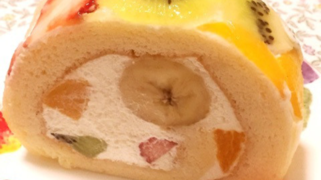 【いちまん 経堂】農園直営フルーツパーラーのロールケーキ“フルッタ”が激ウマ