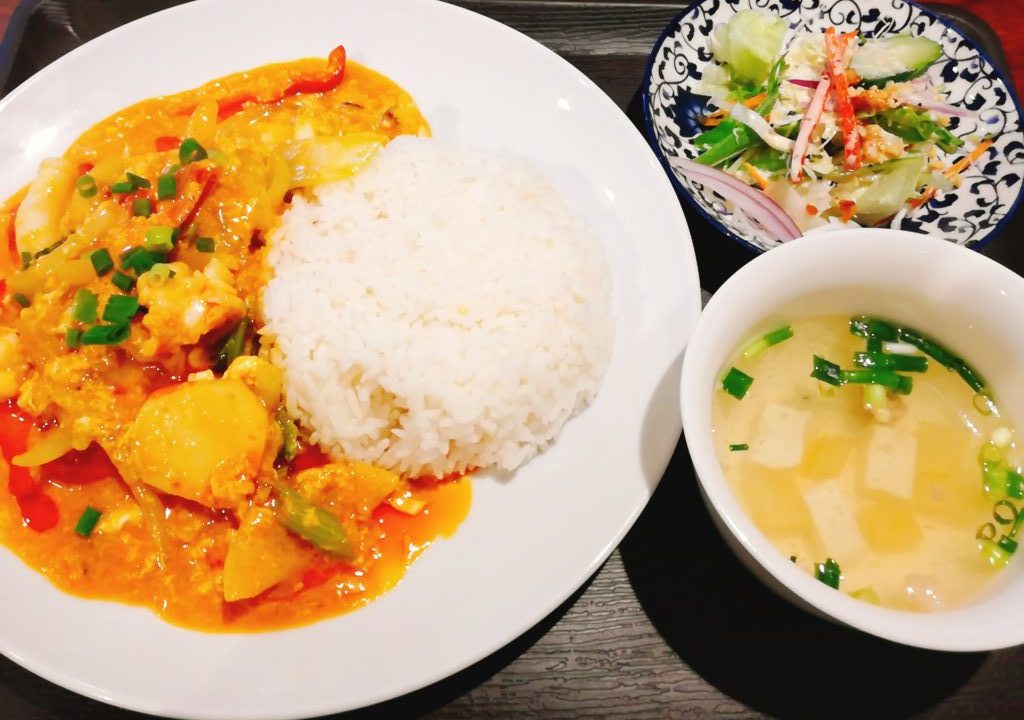 プアン 三軒茶屋 明るい雰囲気のタイ料理屋 世田谷ローカル Setagaya Local