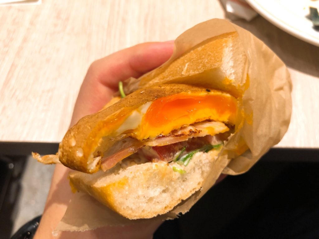 H.Q CAFE 成城店 （ヘッドクォーターズ カフェ）のサンドイッチ