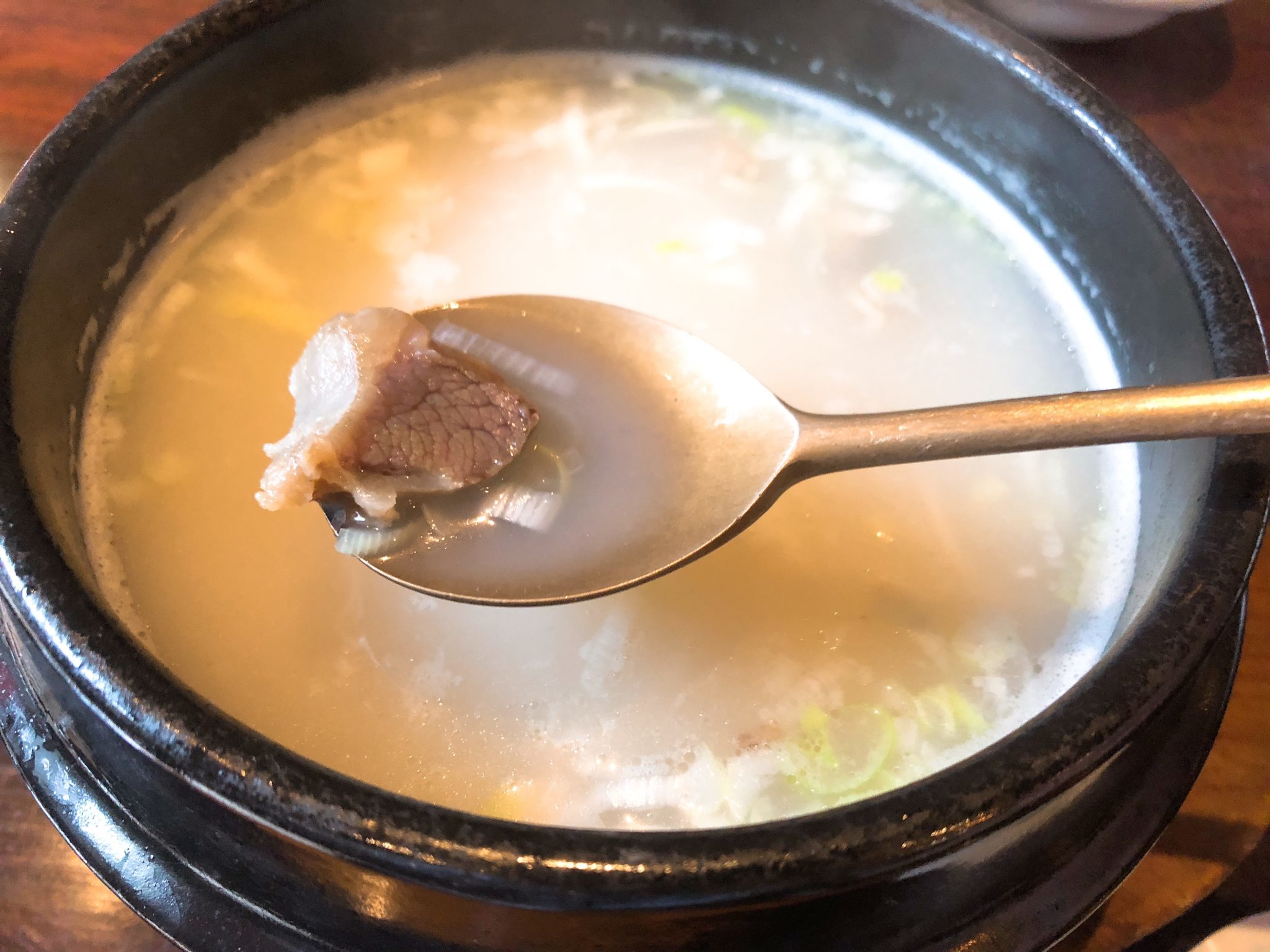 李朝 成城学園前】ランチでソルロンタンを食べてみた！｜世田谷