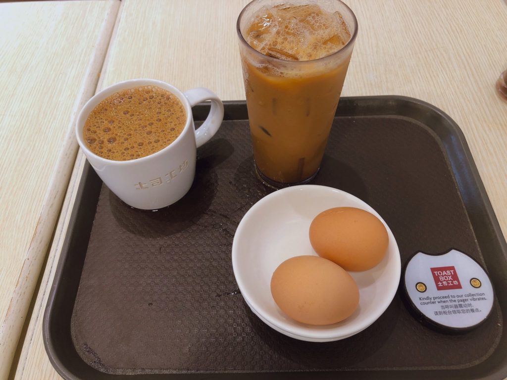 トーストボックス ラベンダー店のコーヒーと卵