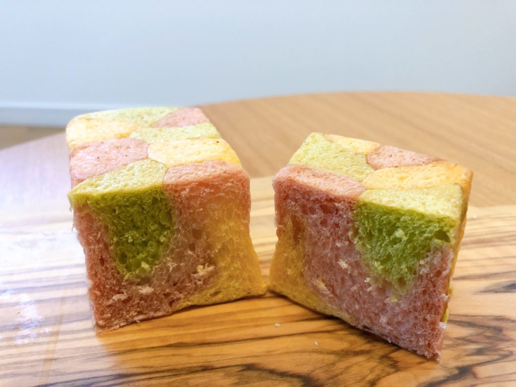 キムラミルクの三色野菜パン