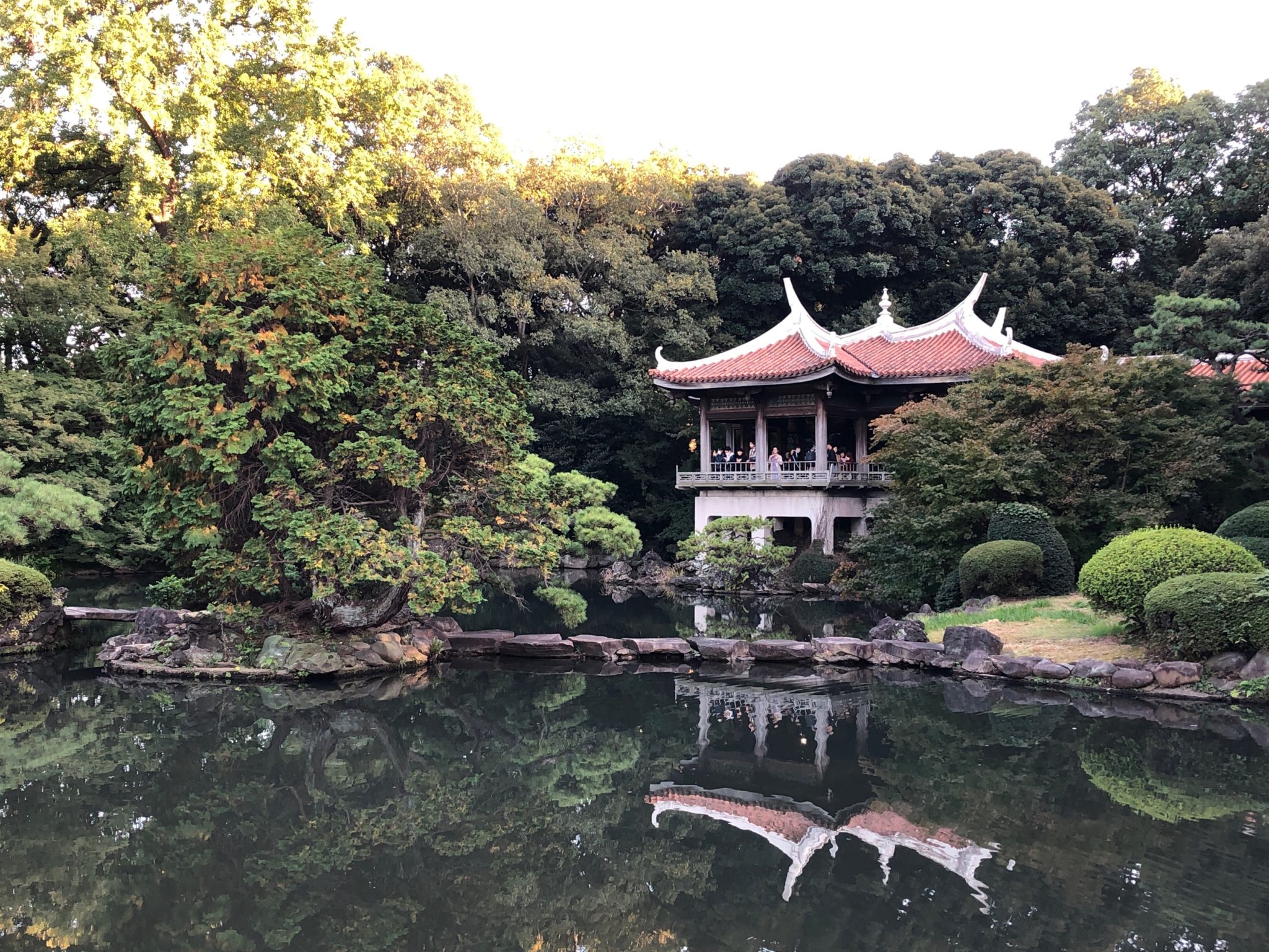 御苑 入場 料 新宿 新宿御苑の紅葉は裏切らない！入園料値上げで年間パスポートが更にお得に