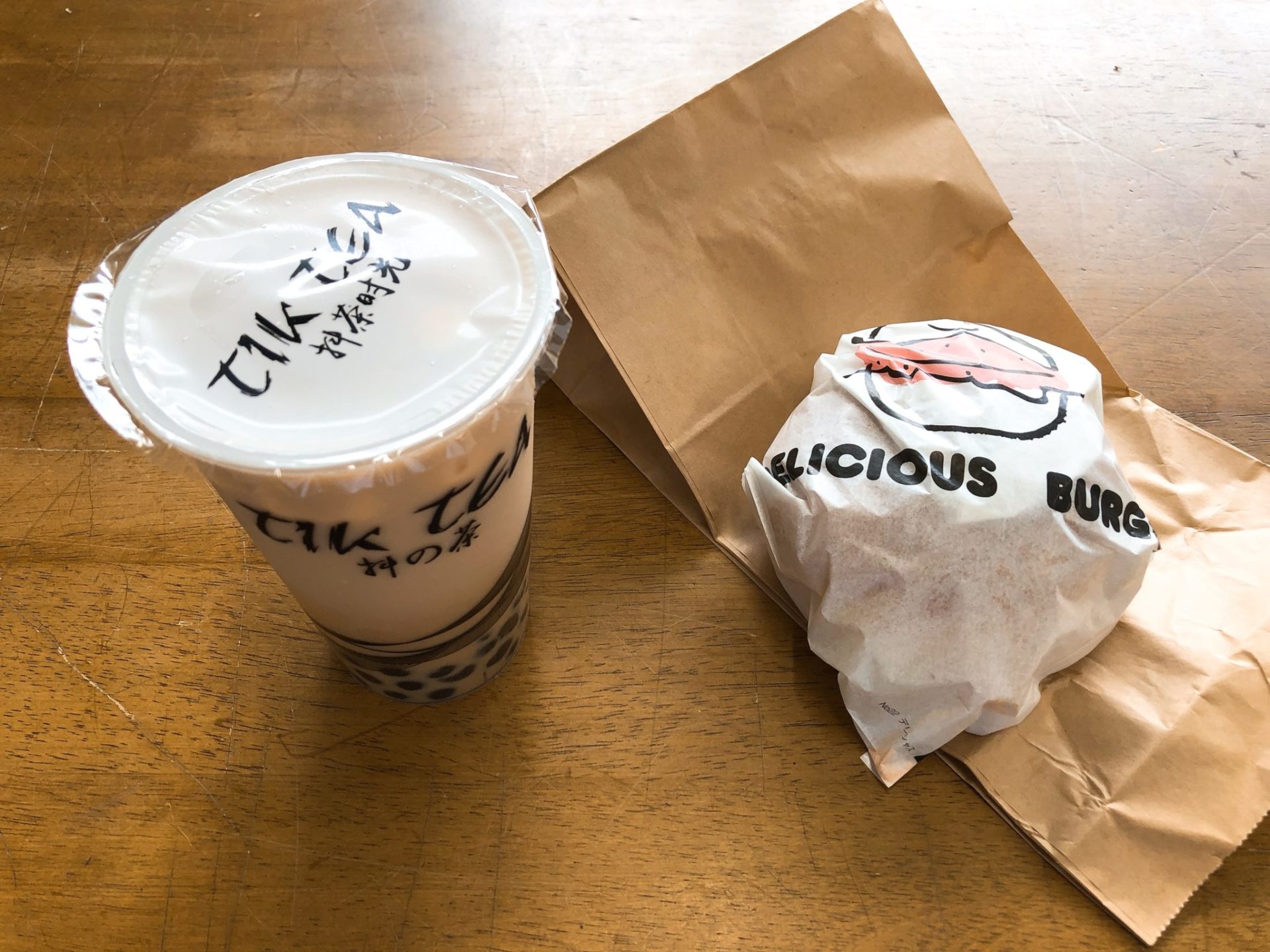 Tik Tea 豪徳寺店のハンバーガーセット