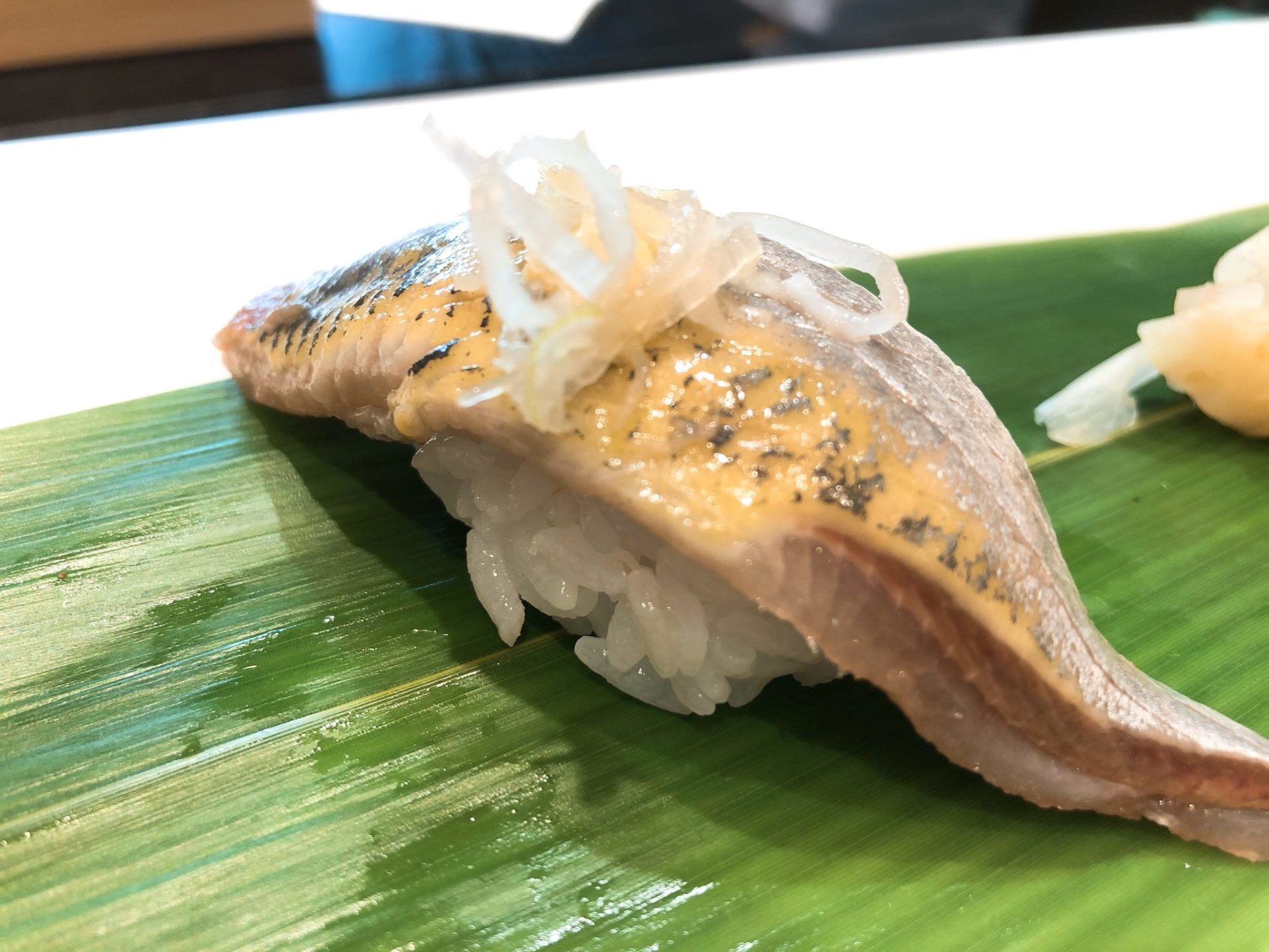 立食い寿司 根室花まる 神宮前店(原宿店)のいわし