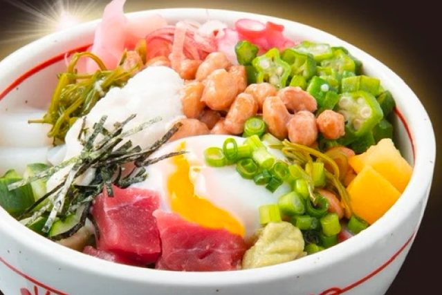 MAX鈴木の背脂飯店のネバトロ丼