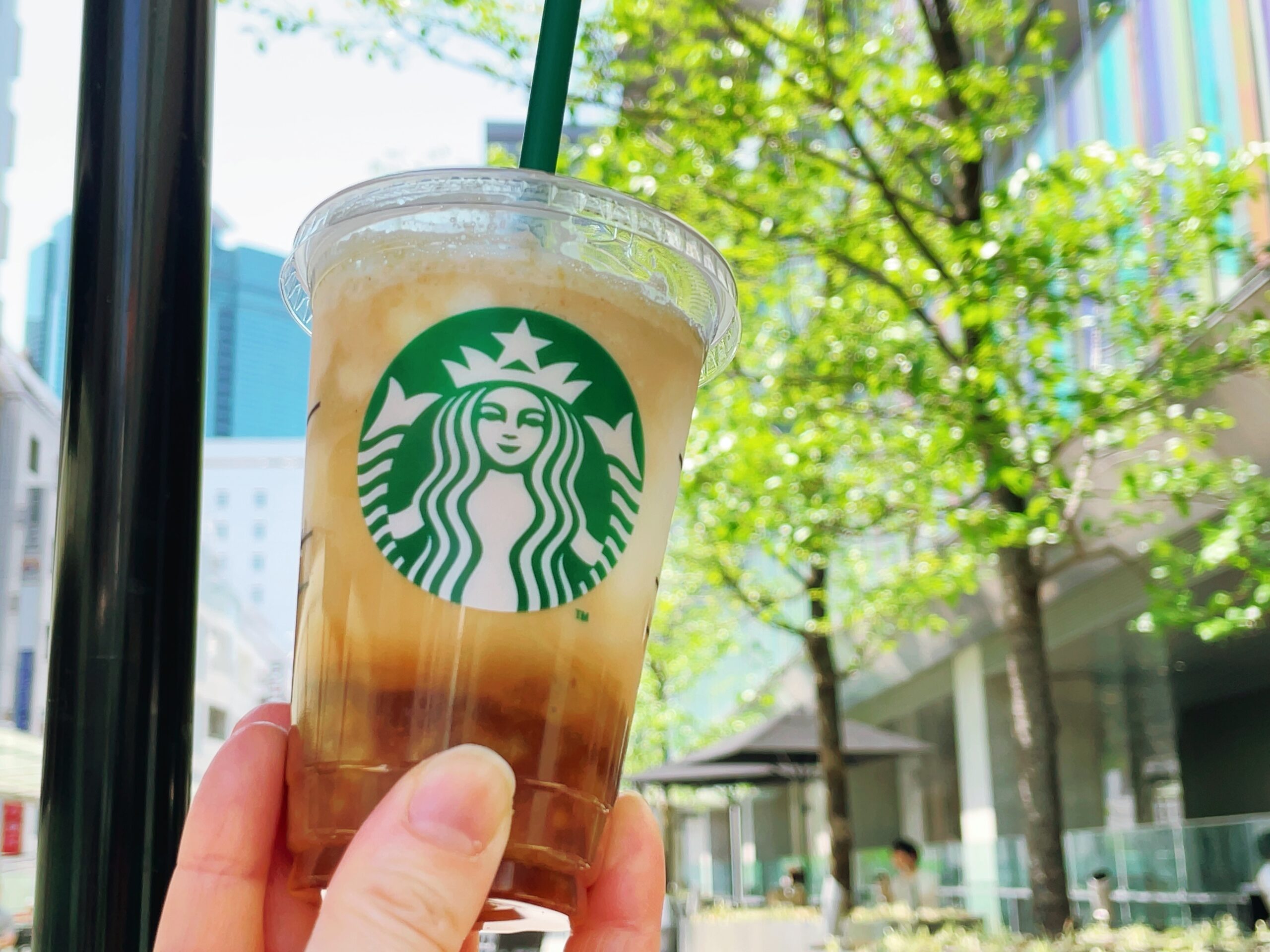 スターバックスコーヒー Ginza Six店 テラス席が空いている穴場 リゾート気分 世田谷ローカル Setagaya Local