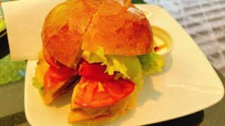 【雅叙園】ラウンジ“パンドラ”でモーニング！ハンバーガーが美味い