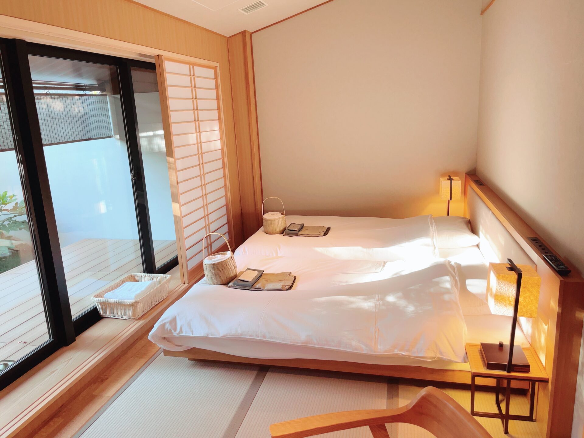 由縁別邸 代田の露天風呂付き客室のベッド