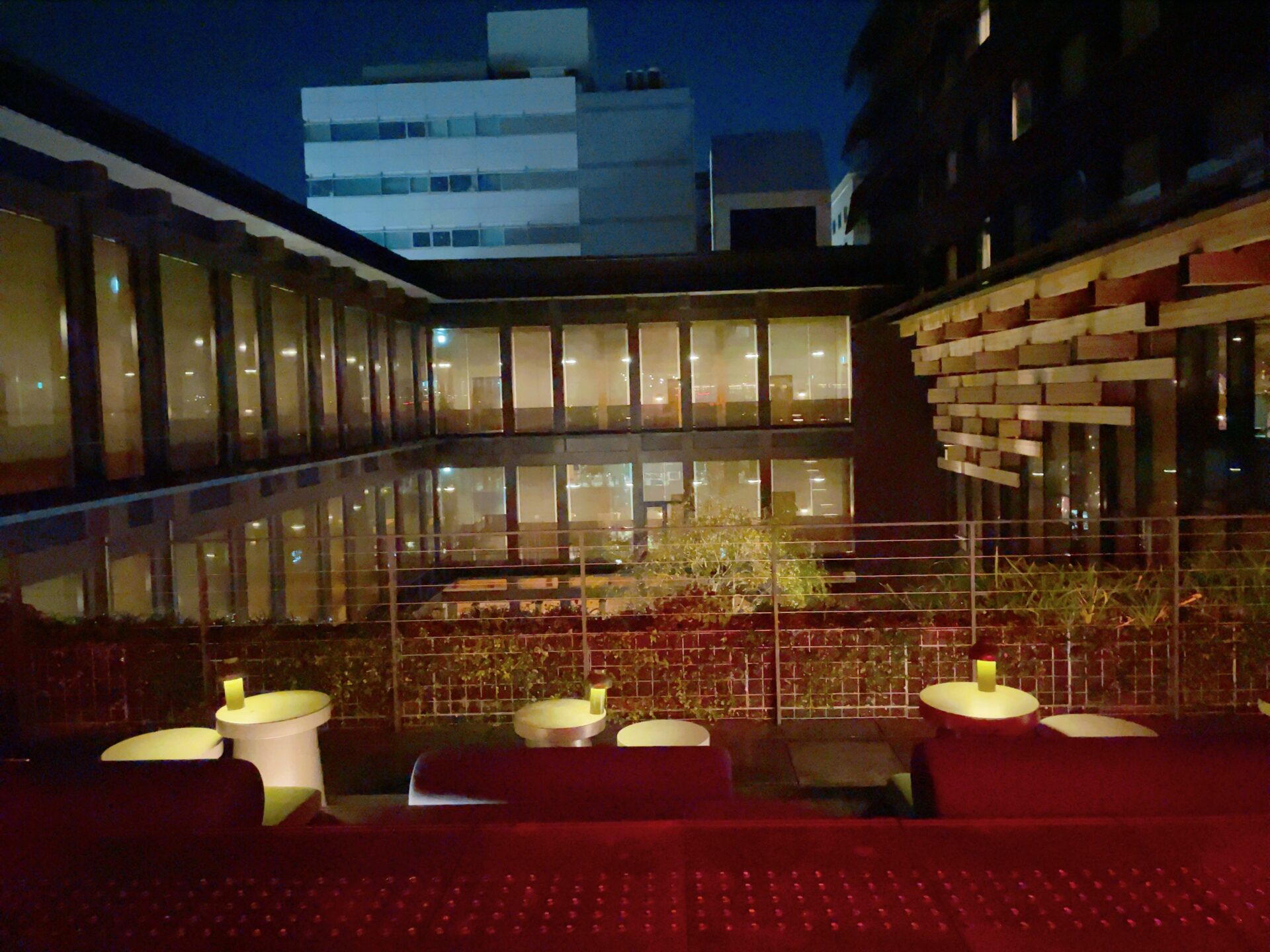 エースホテル京都のルーフトップバー