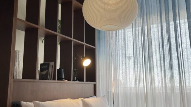 【HOTEL K5】天井高4.5mのLoftが最高！素泊まりで周辺グルメを満喫