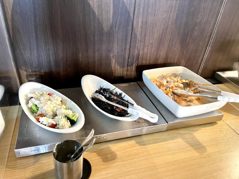 鳥羽国際ホテルの朝食バイキング　サラダ・惣菜
